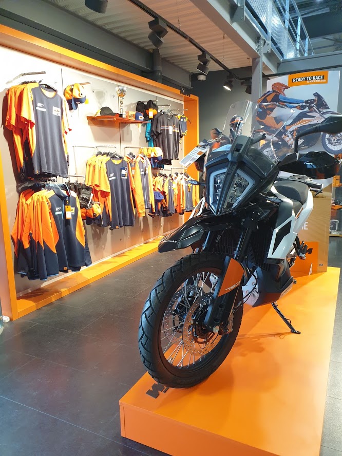 KTM LE MANS LE MANS MOTO votre concessionnaire KTM à Le Mans (72)